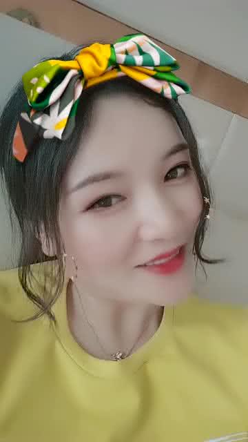 成人洗漱发带怎么戴视频,成人洗漱发带正确佩戴教程