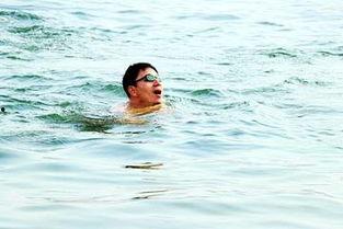 成人冬泳小视频,揭秘成人冬泳的冰爽体验