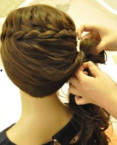 马尾扎法成人短发视频  第2张