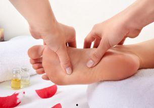 成人止吐的推拿方法视频,轻松缓解恶心不适  第1张