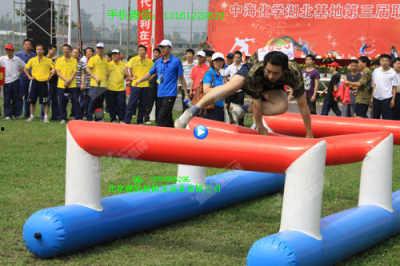 成人充气跨栏视频