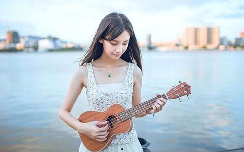 成人尤克里里上课视频,跟随视频轻松学会弹奏技巧  第3张
